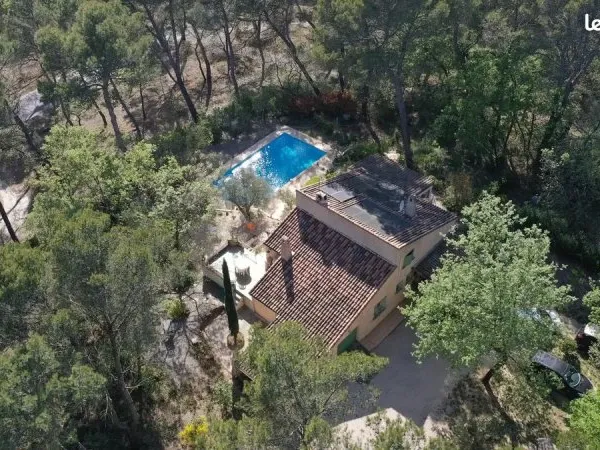Une occasion à saisir UN MAS PROVENCAL