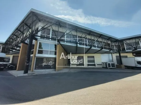 Local d'activité 1410 m²