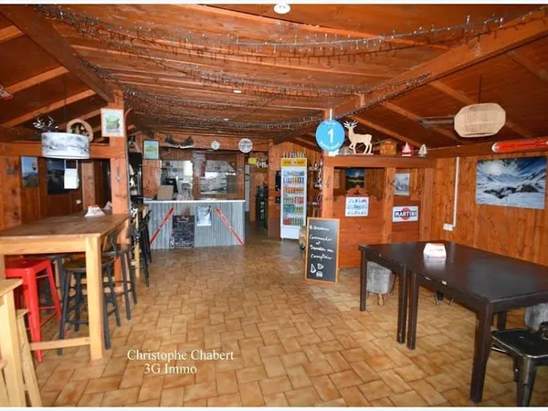 Fonds de commerce 1 pièce 90 m²