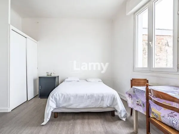 Studio 1 pièce 25 m²