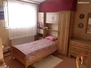 Chambre a louer dans villa echirolles -commanderie