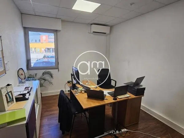 Local d'activité 13 m²