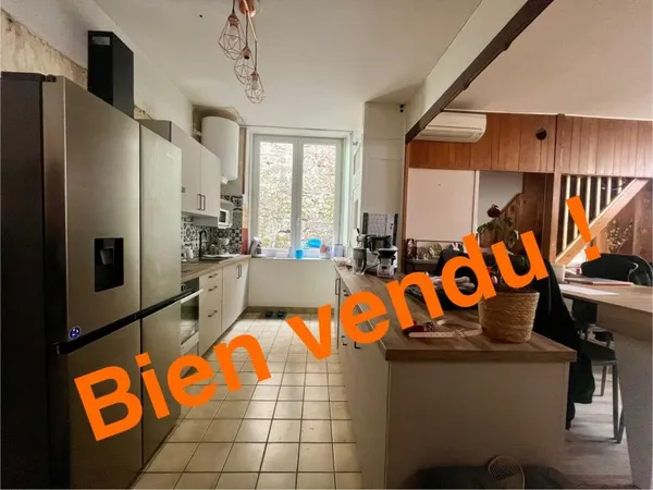 URGENT À VENDRE - Appartement avec studio indépendant au coeur de Salins-les-Bains