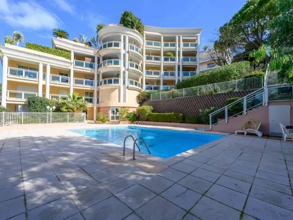Appartement 3 pièces 93 m²