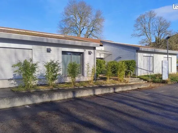 Bureau 46 m²