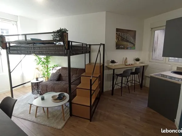 Vente studio refait à neuf 20m² - Charpennes