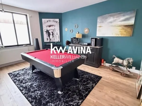 Maison 5 pièces 233 m²