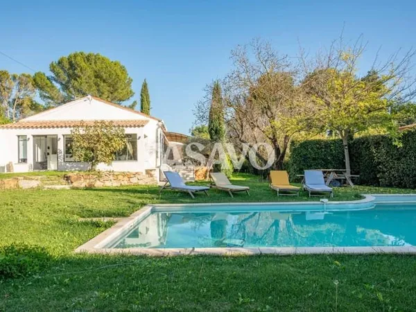 Vente Maison 7 pièces de 180m² - 13540 Aix-en-Provence