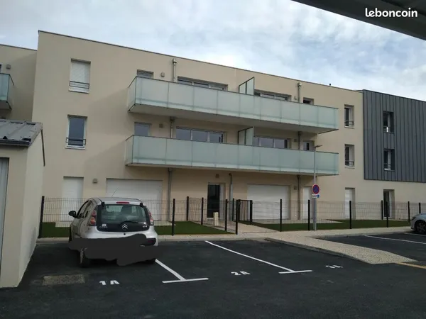 Place de parking extérieure