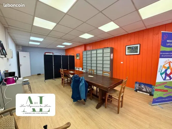 Local commercial 52 m² La Flèche