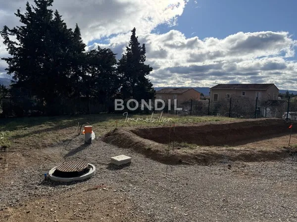 À Vendre Terrains Constructibles à Pertuis (338 m2 - 410m2)