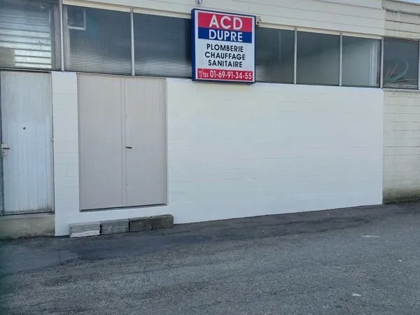 Local/entrepot/bureau 100m2