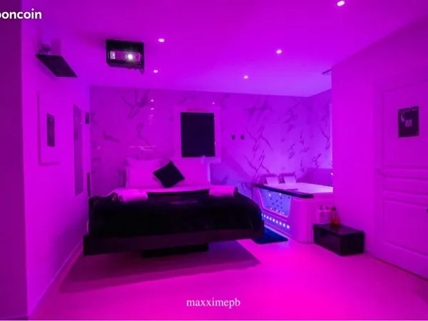 INVESTISSEMENT RENTABLE - LOVE ROOM CLÉ EN MAIN - 30 m²