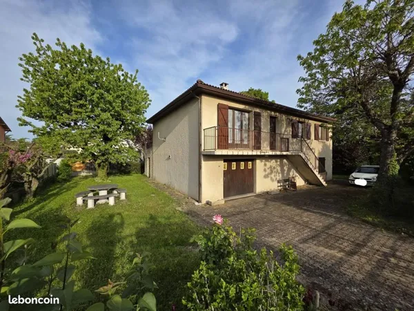 St Priest-Maison 200m2-Direct particulier