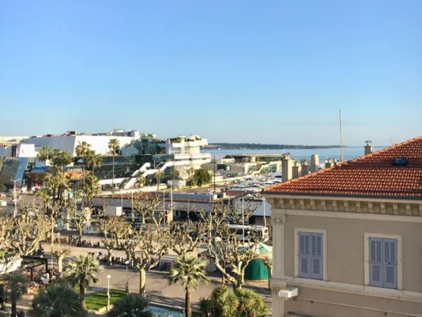 Cannes Banane T3 vue mer