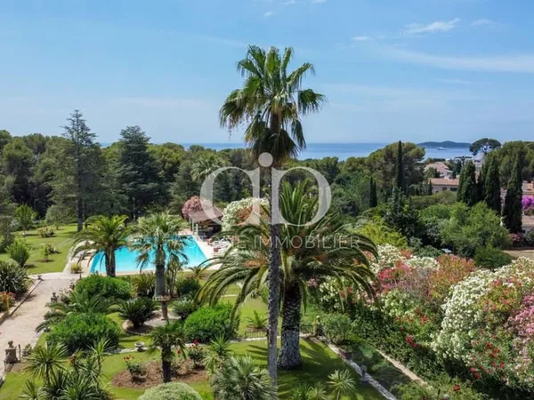 LA CIOTAT - BAGUIER T2 de 42,5m2 + TERRASSE