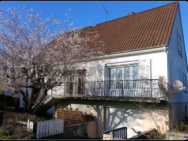 Maison à vendre 8 pièces MOULINS (03) A rénover