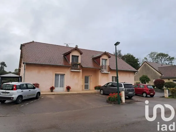 Bâtiment 300 m²