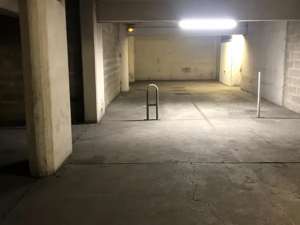 Parking 11 m²