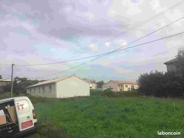 Terrain 345 m² Preignac