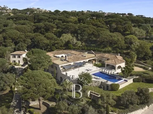 Maison de luxe 11 pièces 950 m²