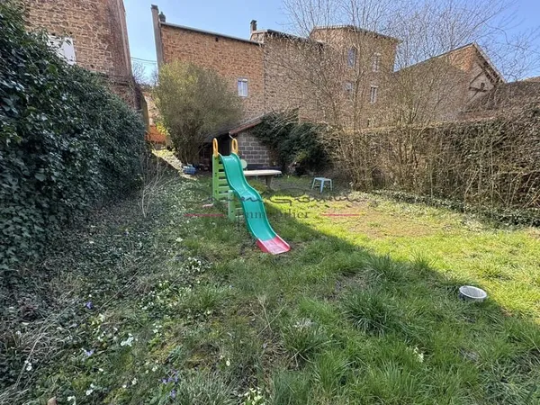 Coup de coeur à Amplepuis Maison avec jardin à 5 min de la