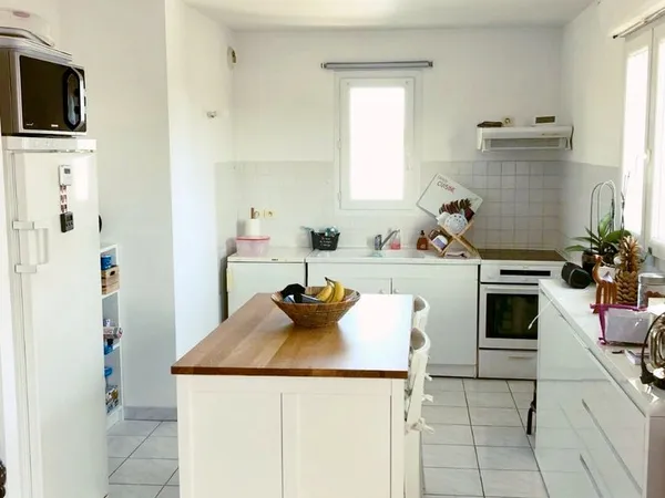 Vergèze, appartement 2 chambres+ parking