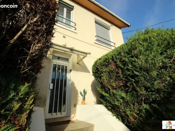 Studio 1 pièce 23 m²