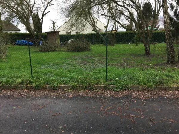 Terrain 782 m²