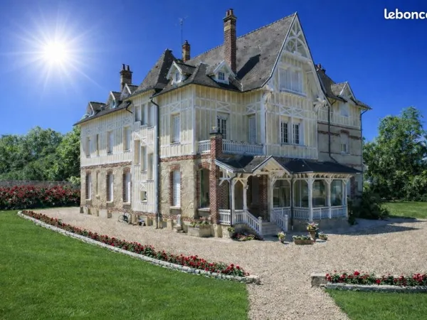 Exceptional private estate near paris - historic manor & prestige residence
