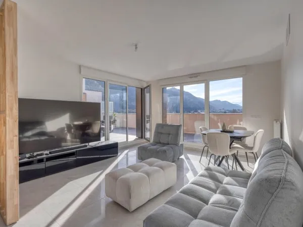 Appartement T4 en attique de 102m2