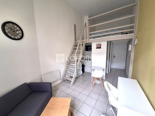 Studio 1 pièce 25 m²