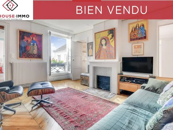 Vends appartement 93m² Filles du Calvaire - 5 pièces de caractère en étage élevé avec ascenseur, au 