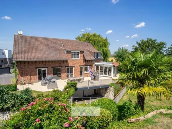 Maison 6 pièces 176 m²