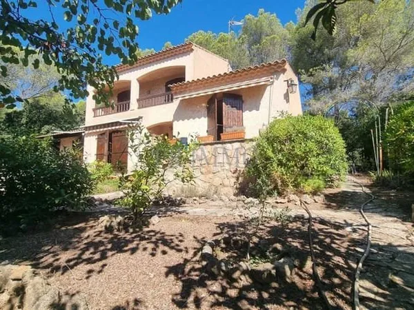 Villa 5 pièces 140 m²