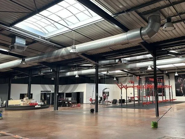 Local d'activité 2637 m²