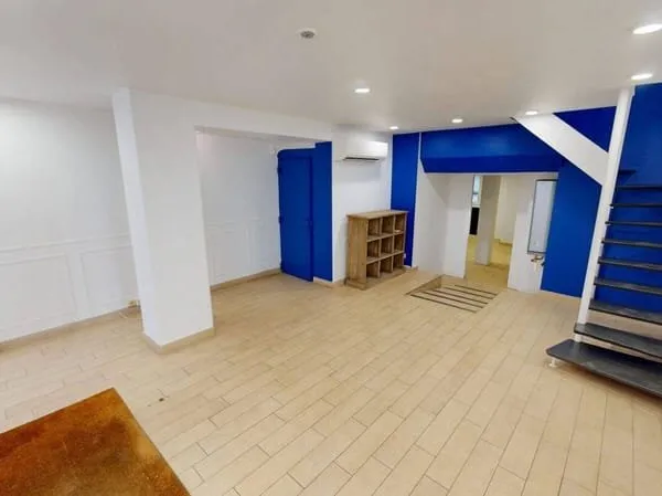Local commercial 4 pièces 78 m²