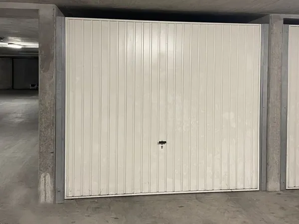 Garage à Louer St Cyr Sur Loire