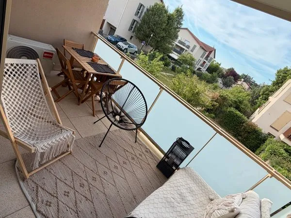 T3 62 m² - Résidence récente 2019 - Garage - Balcon - Centre village - Tram à 300 m - Saint-Priest