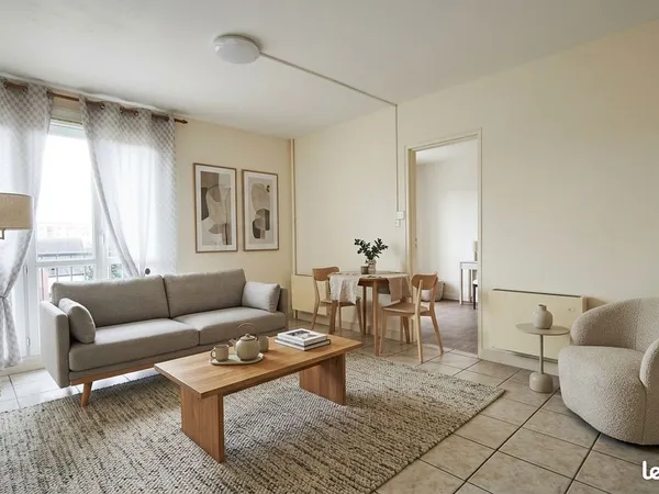 Appart T2 lumineux 50 m² + parking + cave - Troyes secteur Hôpital