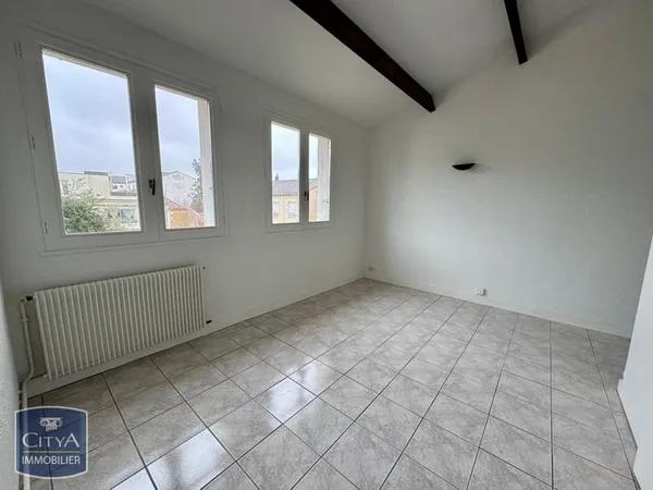 Studio 1 pièce 27 m²