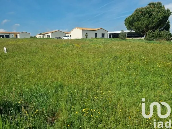 Terrain 485 m²