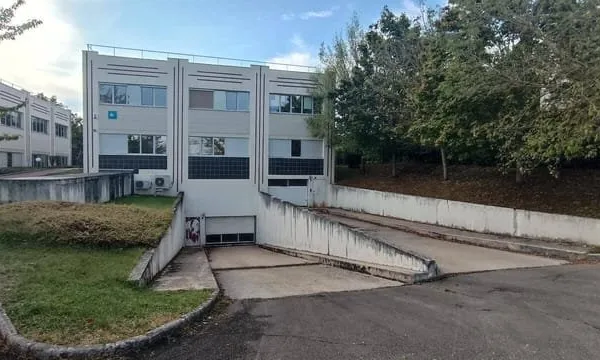 Parking 12 m²