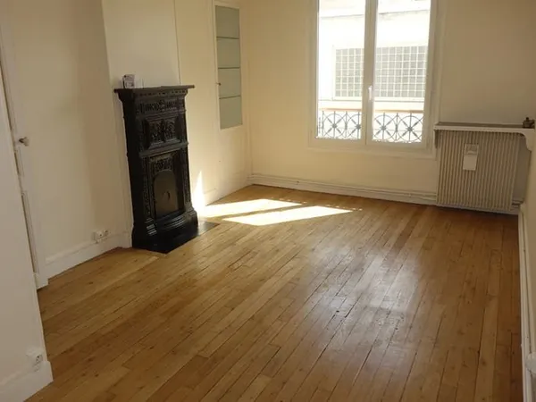Rue ORDENER (marché), 2 Pièces 46 m², 1498 euros