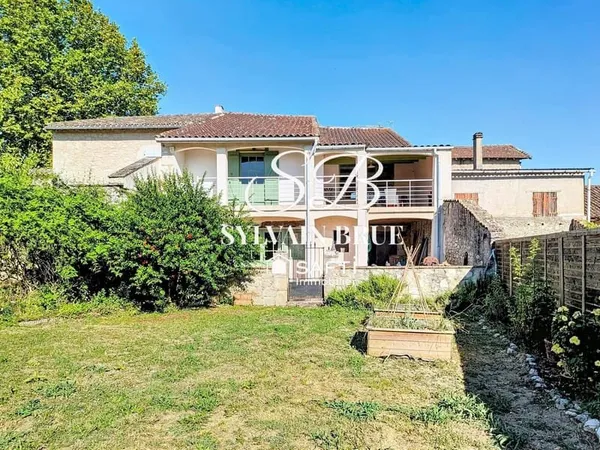 Maison 6 pièces 160 m²