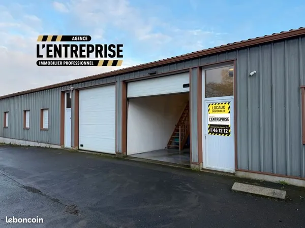 Entrepôt 147 m² PLABENNEC
