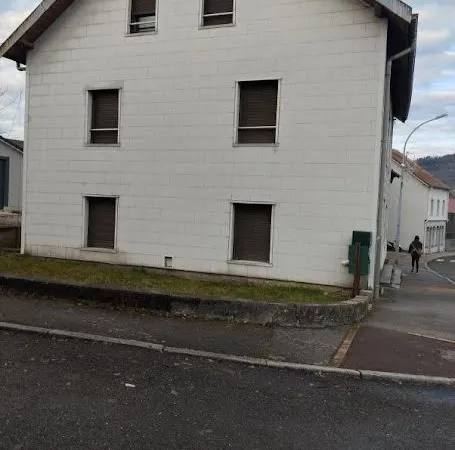 Maison 246 m²