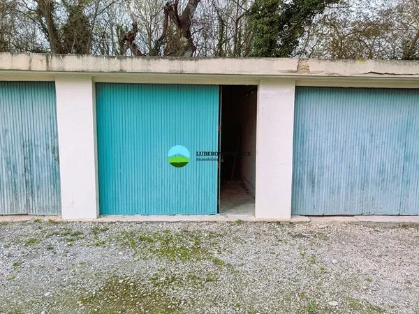 Parking 16 m²