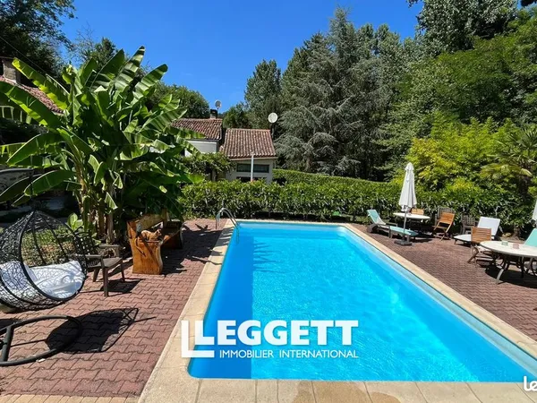 Maison 12 pièces 285 m²