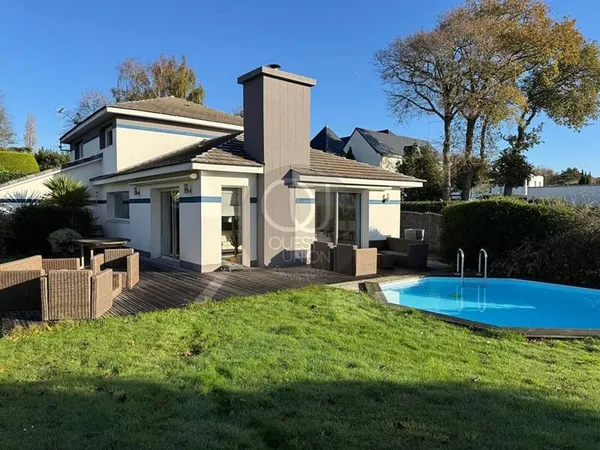 Maison 8 pièces 160 m²